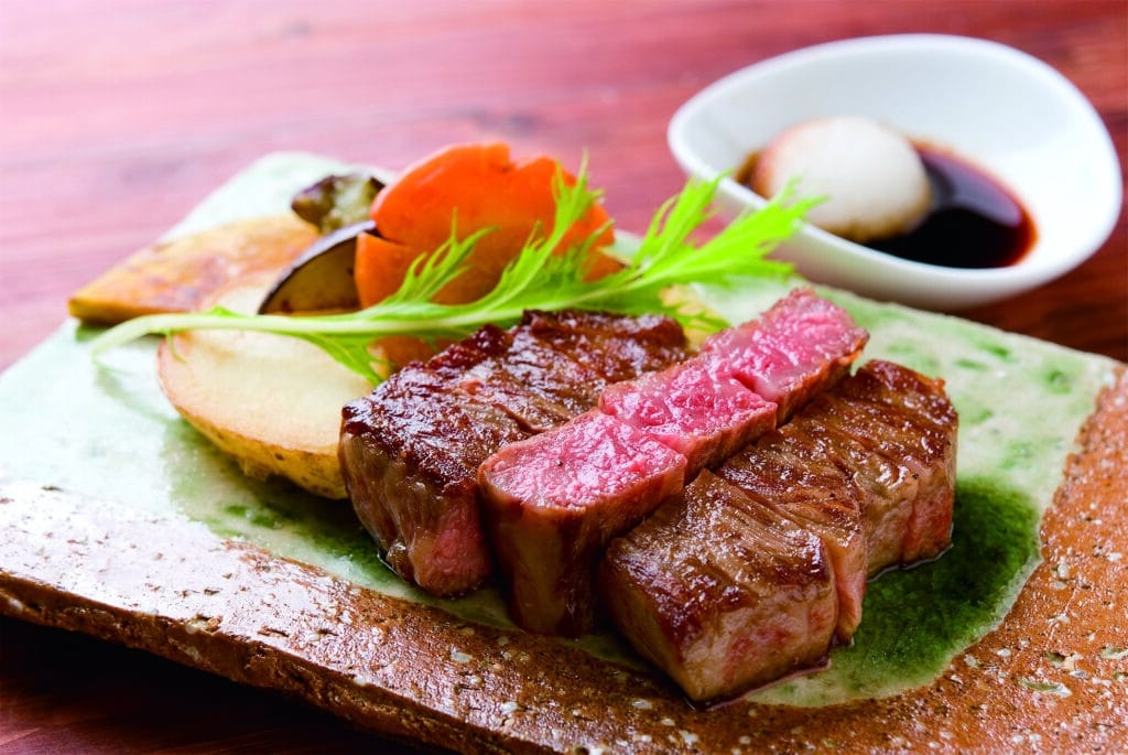 和牛の美味しさを引き立てる一皿。焼き方で変わる味わいを楽しむ｜肉の割烹 田村 大通BISSE店